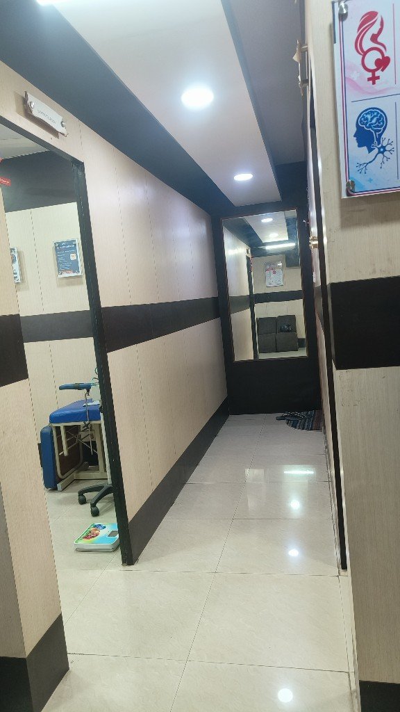 Centre hallway
